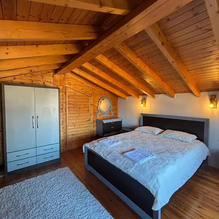 Pensjonat Gem Lazarat